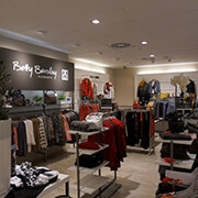 Damen Abteilung bei Kr�ger Kleidung - Betty Barcley